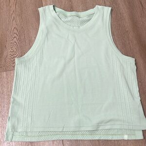Cropped lululemon top. Good used condition.